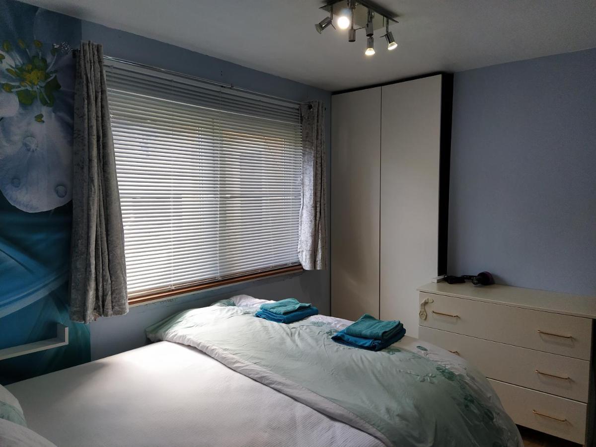 Self Catering Studio Flat Apartment Единбург Екстериор снимка
