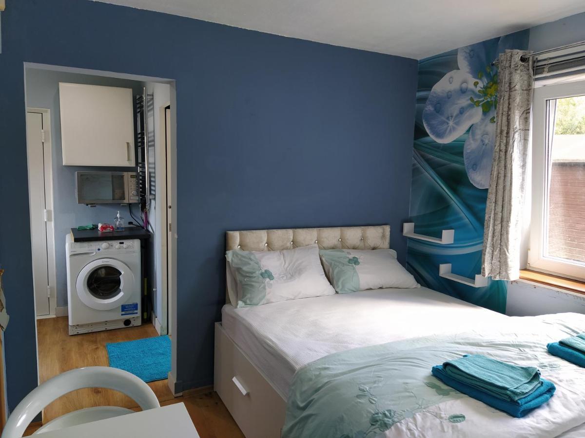 Self Catering Studio Flat Apartment Единбург Екстериор снимка