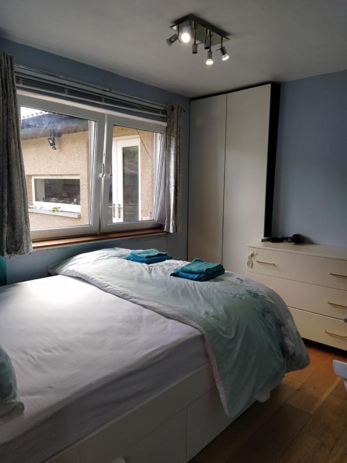 Self Catering Studio Flat Apartment Единбург Екстериор снимка
